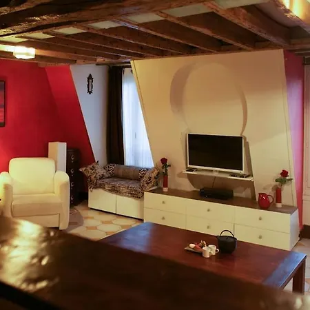 Amazing Rooftop Odeon Luxembourg * Париж